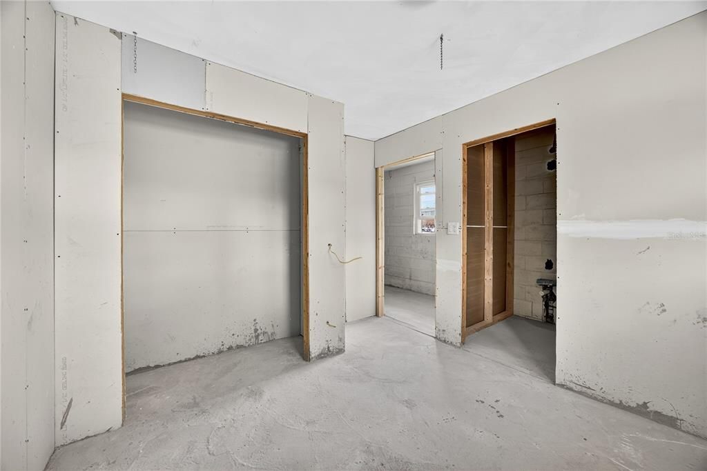 For Rent: $2,900 (4 beds, 2 baths, 2367 Square Feet)