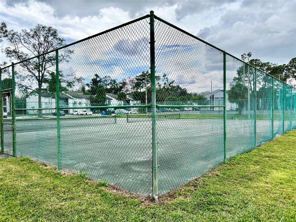 В аренду: $1,350 (2 спален, 2 ванн, 976 Квадратных фут)