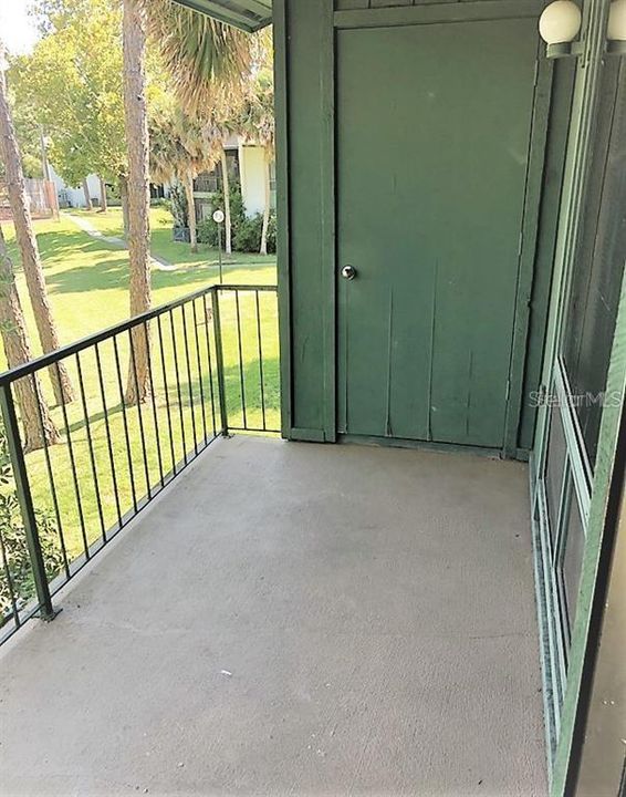 В аренду: $1,350 (2 спален, 2 ванн, 976 Квадратных фут)