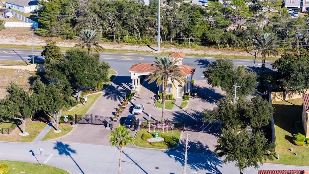 For Rent: $1,800 (2 beds, 2 baths, 1055 Square Feet)