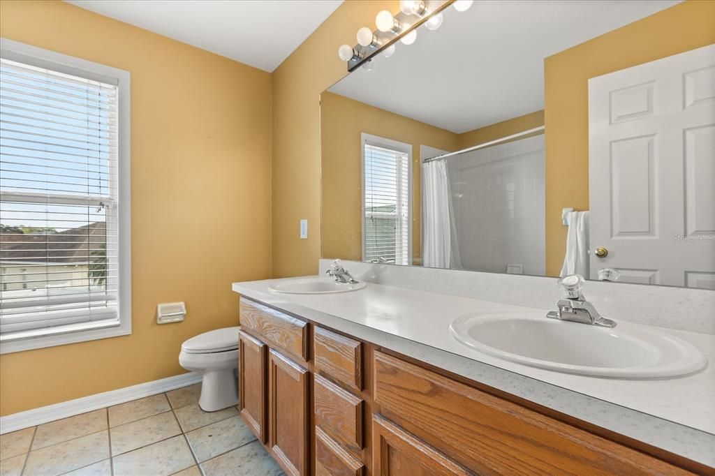 В аренду: $3,500 (4 спален, 3 ванн, 3009 Квадратных фут)