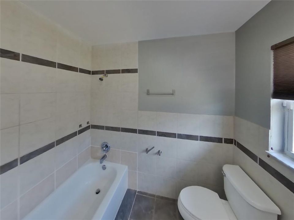 For Rent: $2,299 (3 beds, 2 baths, 1635 Square Feet)