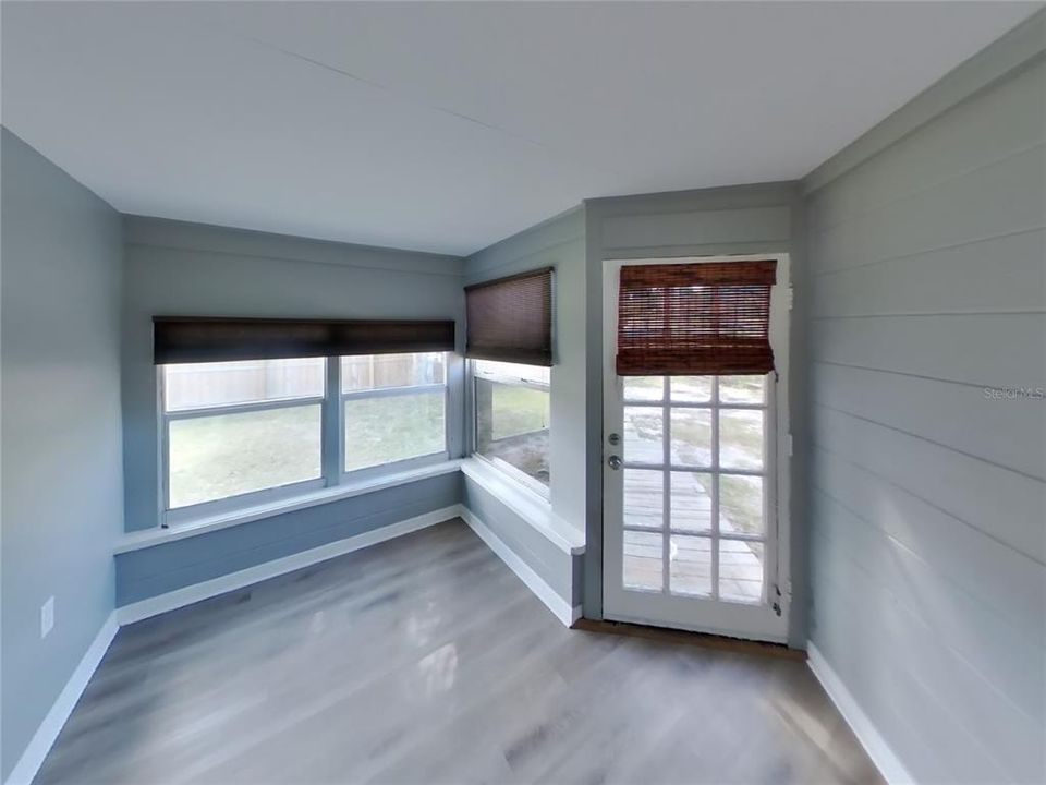 For Rent: $2,299 (3 beds, 2 baths, 1635 Square Feet)