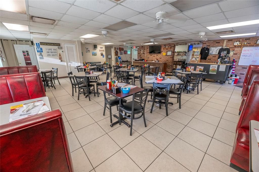 На продажу: $240,000 (0 спален, 0 ванн, 2588 Квадратных фут)