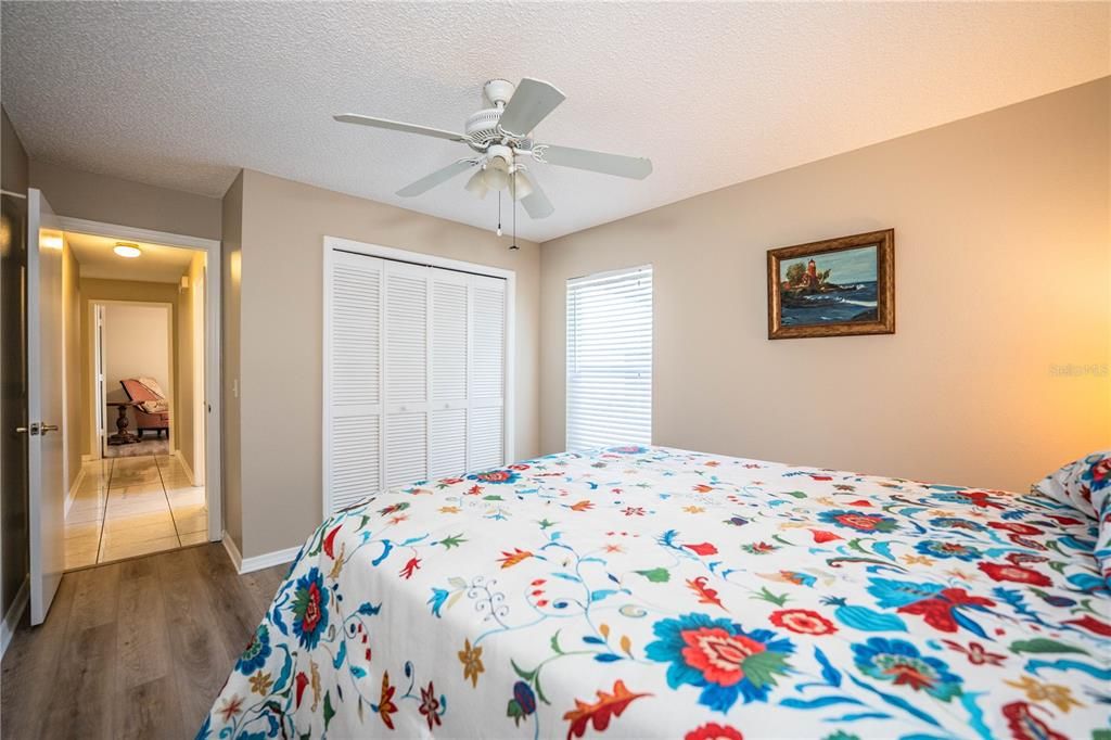 待售: $418,000 (4 贝兹, 2 浴室, 2321 平方英尺)