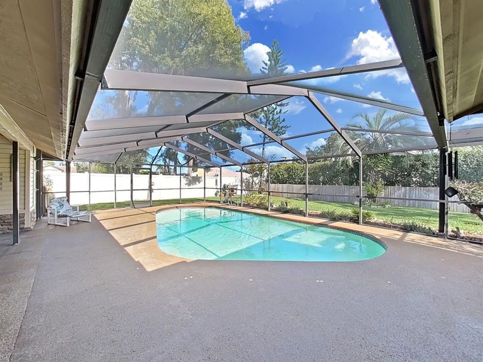 En Venta: $599,900 (3 camas, 3 baños, 2635 Pies cuadrados)