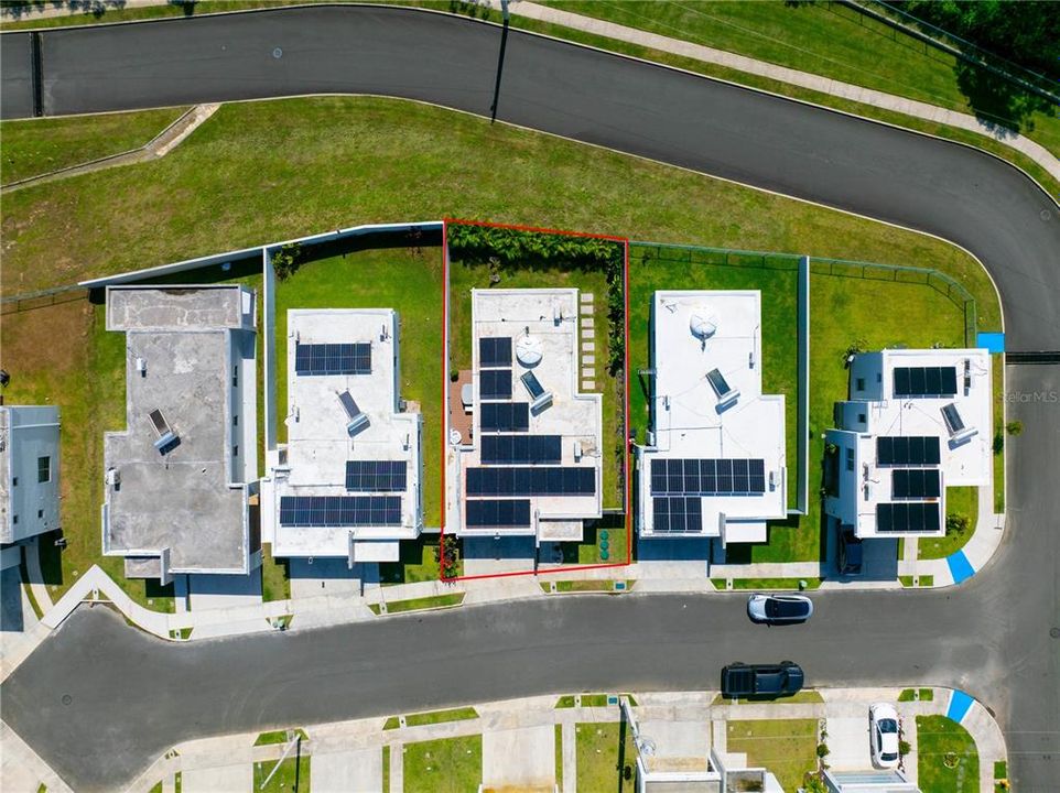 For Sale: $425,000 (3 beds, 2 baths, 1185 Square Feet)