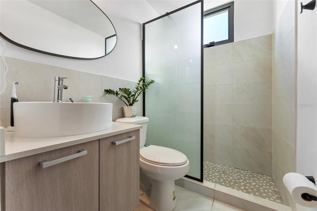 For Sale: $425,000 (3 beds, 2 baths, 1185 Square Feet)