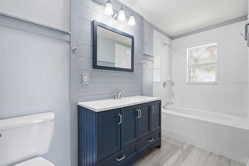 待售: $299,900 (3 贝兹, 2 浴室, 1325 平方英尺)