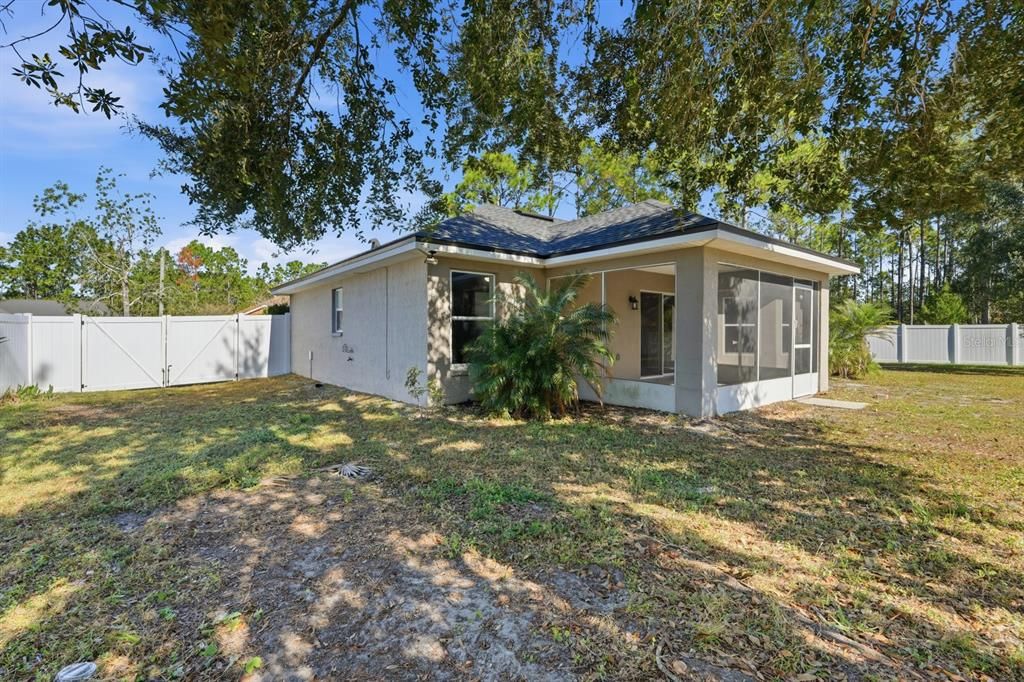 待售: $299,900 (3 贝兹, 2 浴室, 1325 平方英尺)