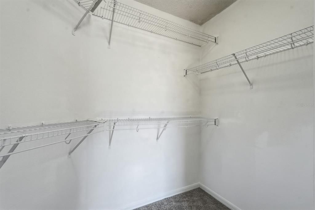 待售: $299,900 (3 贝兹, 2 浴室, 1325 平方英尺)