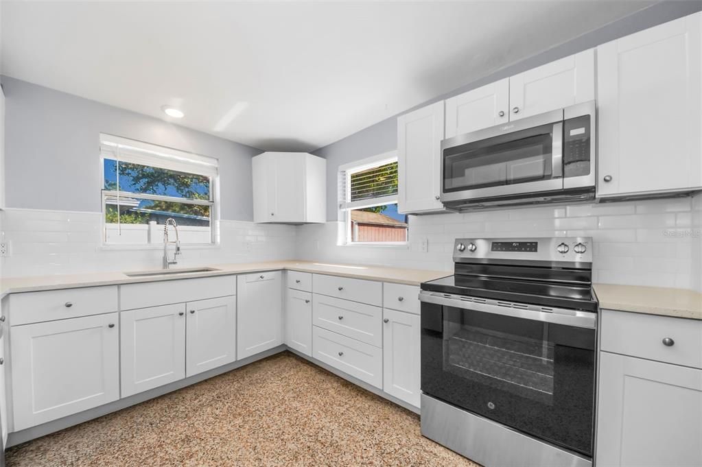 En Venta: $499,000 (2 camas, 2 baños, 1206 Pies cuadrados)