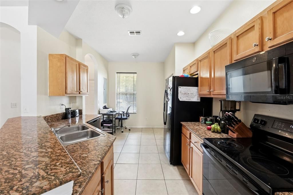 For Sale: $315,000 (3 beds, 2 baths, 1400 Square Feet)