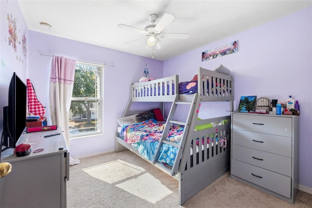 For Sale: $315,000 (3 beds, 2 baths, 1400 Square Feet)