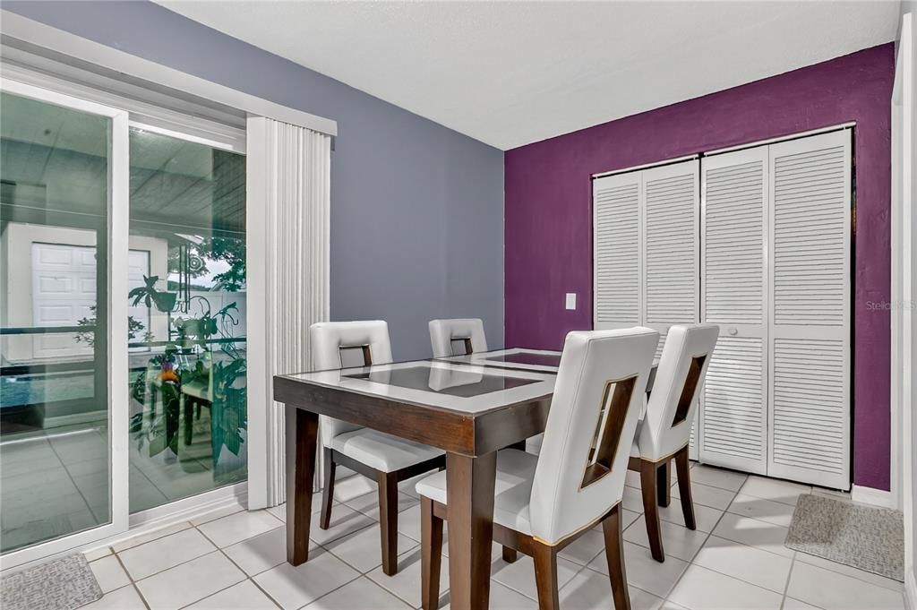 For Sale: $325,000 (3 beds, 2 baths, 1175 Square Feet)