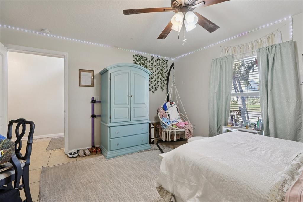 На продажу: $795,000 (6 спален, 0 ванн, 2710 Квадратных фут)