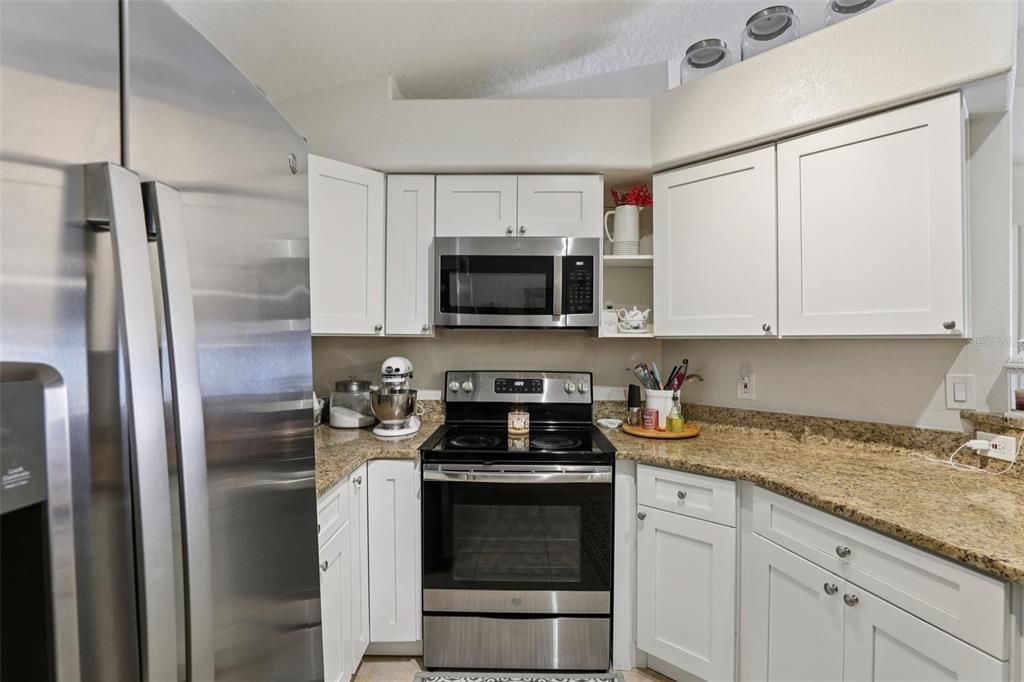 На продажу: $795,000 (6 спален, 0 ванн, 2710 Квадратных фут)