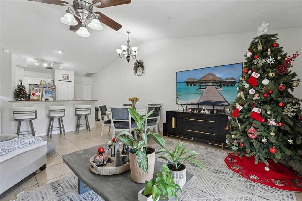 На продажу: $795,000 (6 спален, 0 ванн, 2710 Квадратных фут)