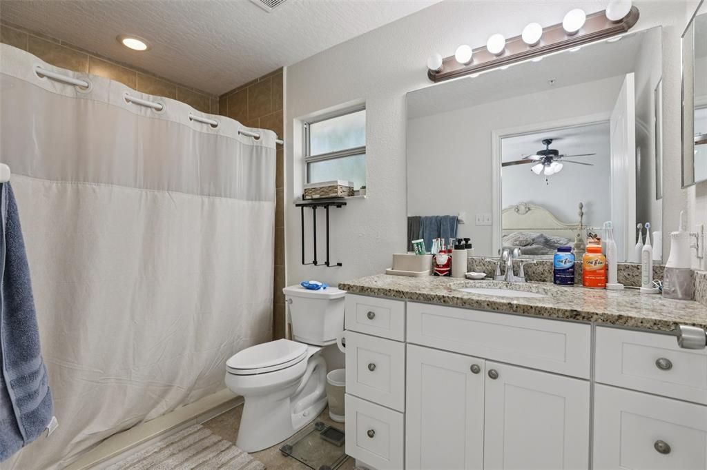 На продажу: $795,000 (6 спален, 0 ванн, 2710 Квадратных фут)