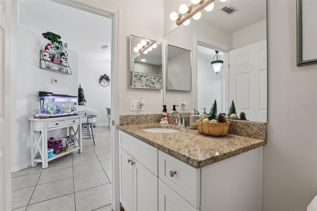 На продажу: $795,000 (6 спален, 0 ванн, 2710 Квадратных фут)