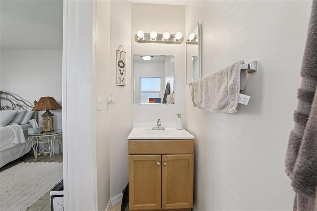 На продажу: $795,000 (6 спален, 0 ванн, 2710 Квадратных фут)