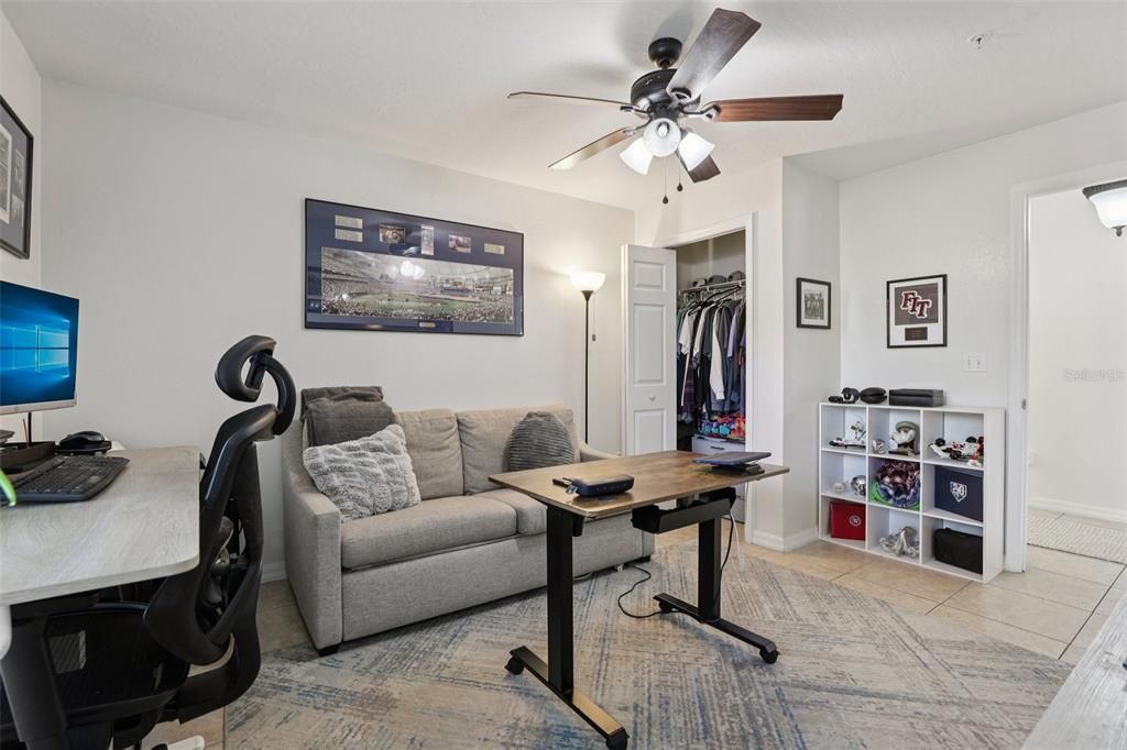 На продажу: $795,000 (6 спален, 0 ванн, 2710 Квадратных фут)