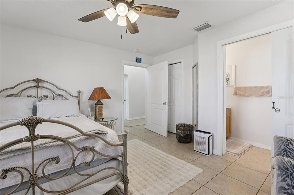 На продажу: $795,000 (6 спален, 0 ванн, 2710 Квадратных фут)