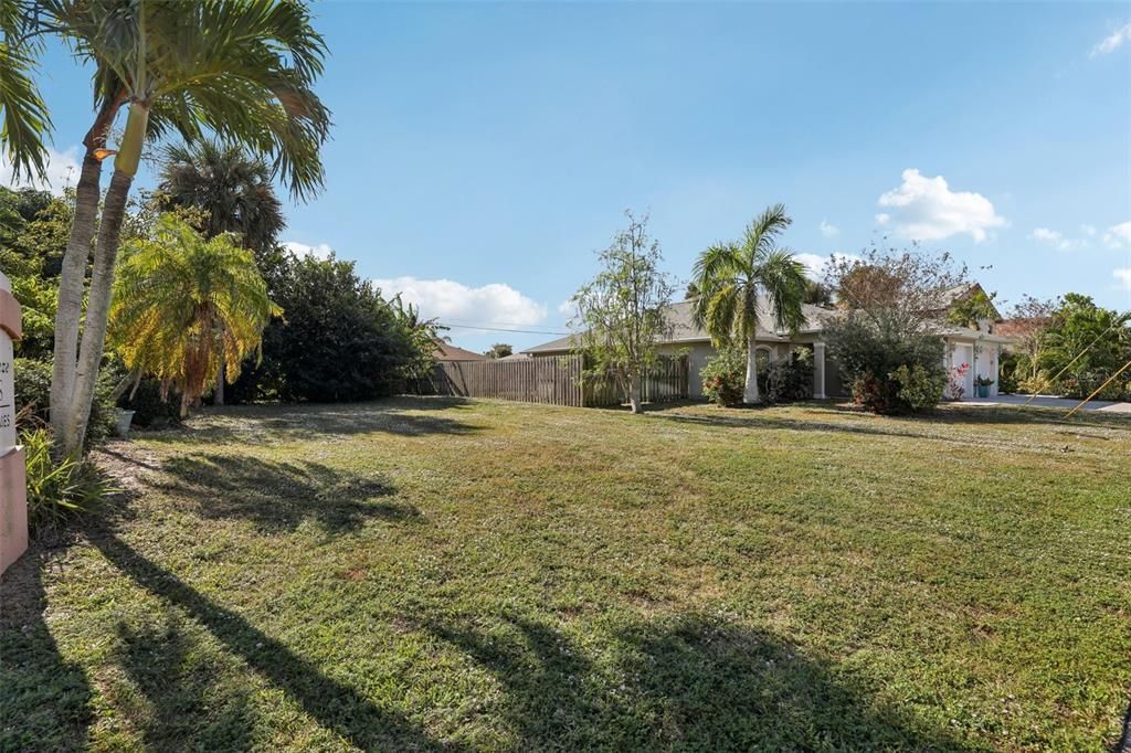 На продажу: $795,000 (6 спален, 0 ванн, 2710 Квадратных фут)