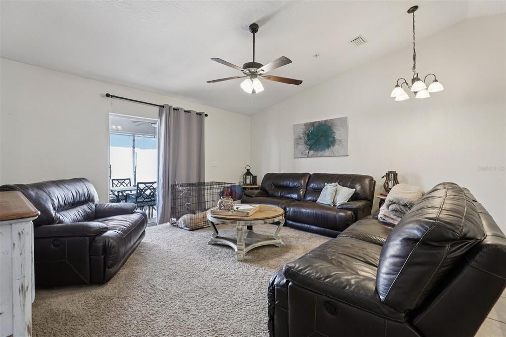 На продажу: $795,000 (6 спален, 0 ванн, 2710 Квадратных фут)