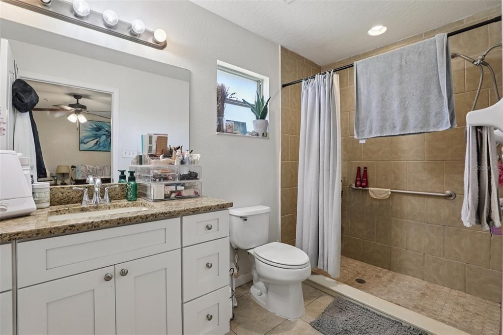 На продажу: $795,000 (6 спален, 0 ванн, 2710 Квадратных фут)