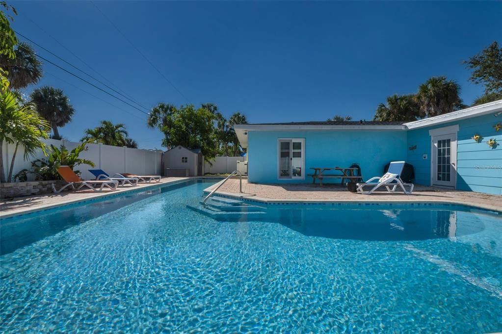 For Sale: $785,000 (3 beds, 3 baths, 1796 Square Feet)