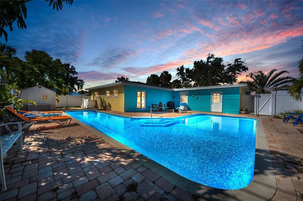 For Sale: $785,000 (3 beds, 3 baths, 1796 Square Feet)