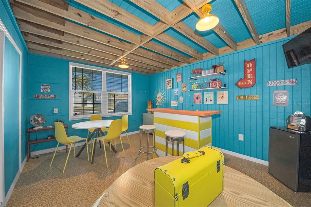 For Sale: $785,000 (3 beds, 3 baths, 1796 Square Feet)