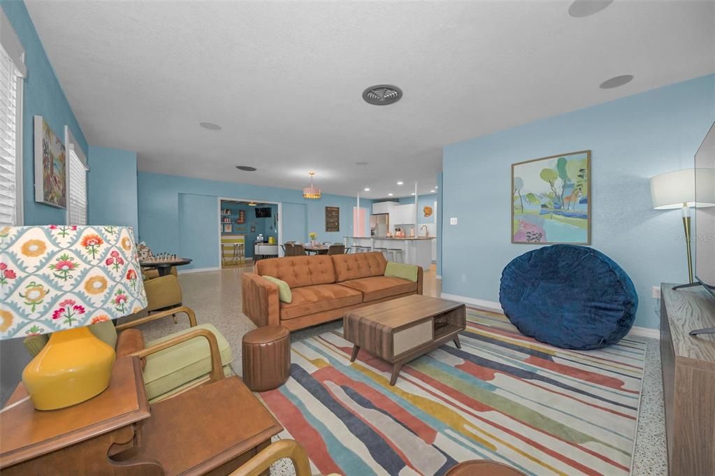 For Sale: $785,000 (3 beds, 3 baths, 1796 Square Feet)