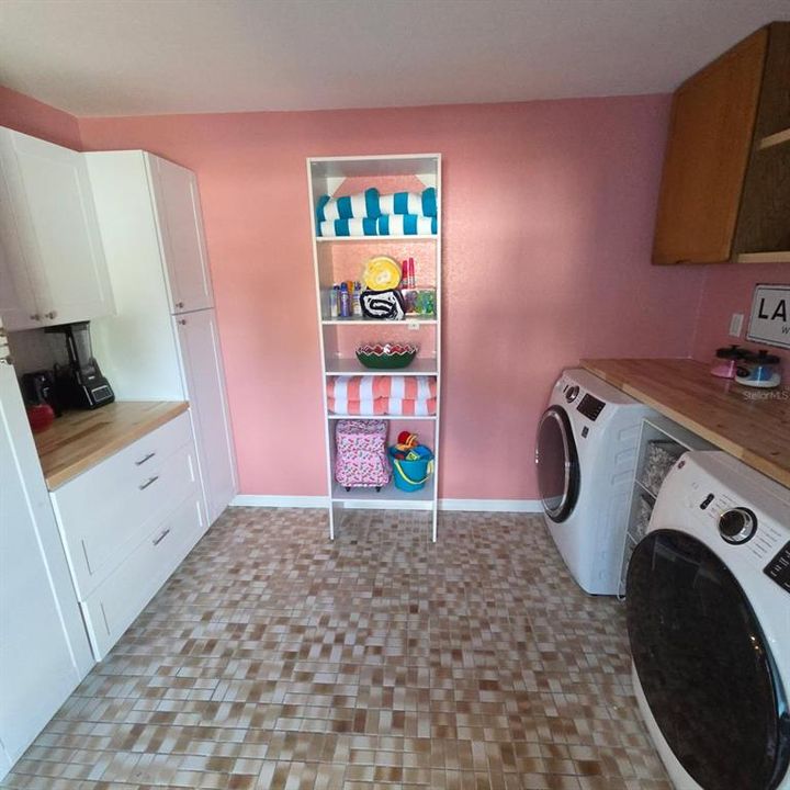 For Sale: $785,000 (3 beds, 3 baths, 1796 Square Feet)