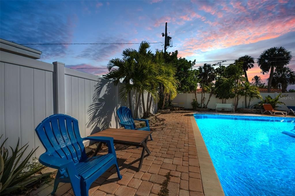 For Sale: $785,000 (3 beds, 3 baths, 1796 Square Feet)