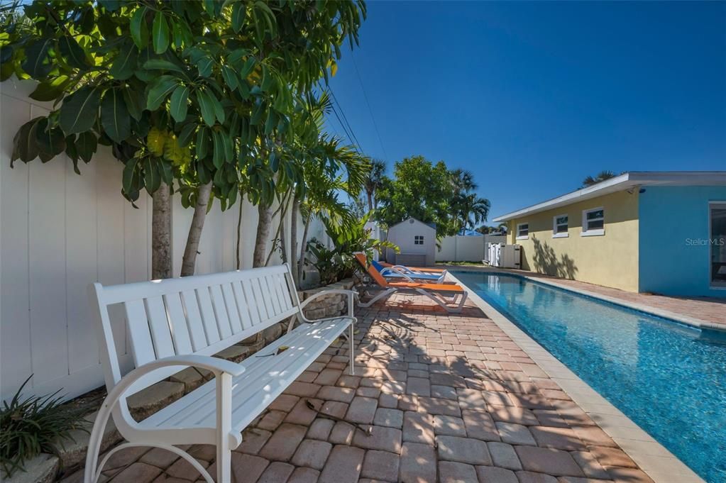 For Sale: $785,000 (3 beds, 3 baths, 1796 Square Feet)