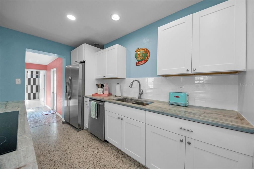 For Sale: $785,000 (3 beds, 3 baths, 1796 Square Feet)