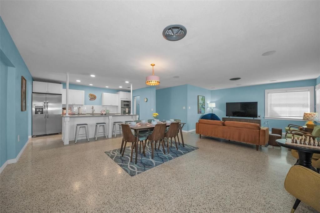 For Sale: $785,000 (3 beds, 3 baths, 1796 Square Feet)