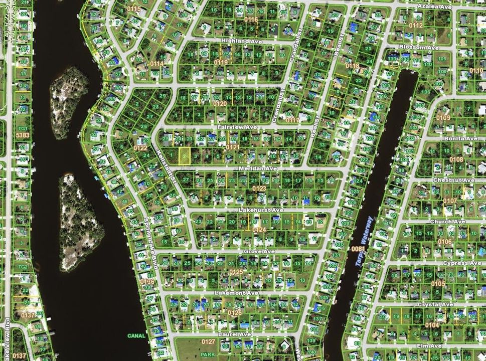 待售: $20,000 (0.23 acres)