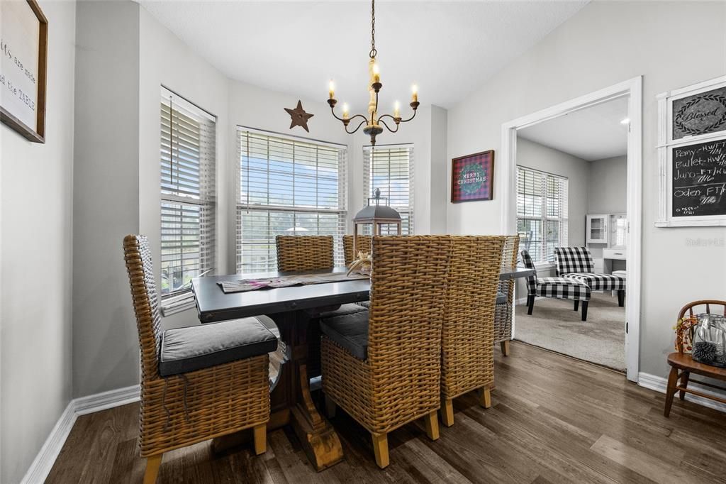 For Sale: $865,000 (5 beds, 3 baths, 2897 Square Feet)