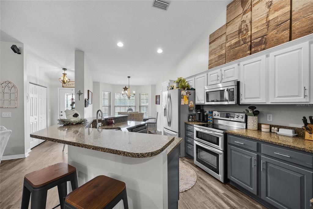 For Sale: $865,000 (5 beds, 3 baths, 2897 Square Feet)