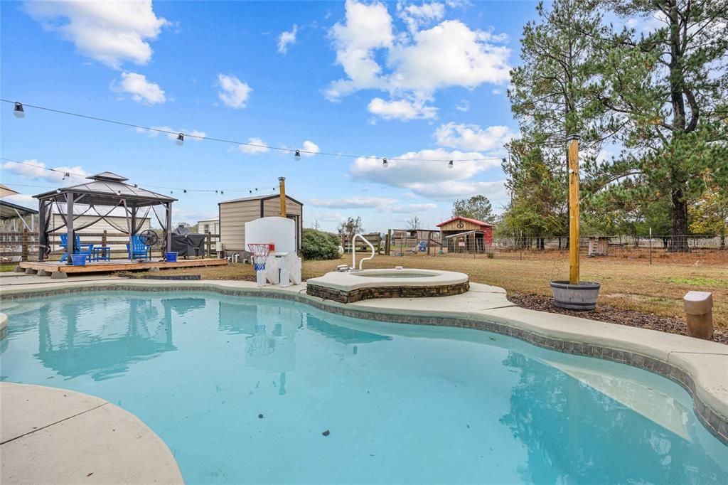 For Sale: $865,000 (5 beds, 3 baths, 2897 Square Feet)