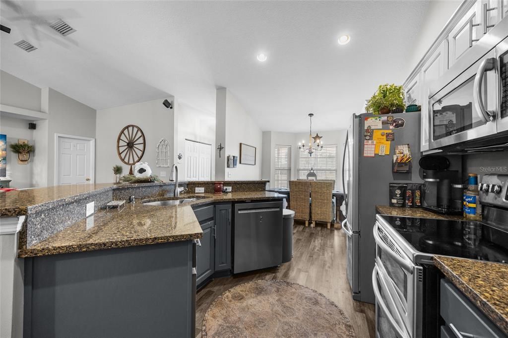 For Sale: $865,000 (5 beds, 3 baths, 2897 Square Feet)