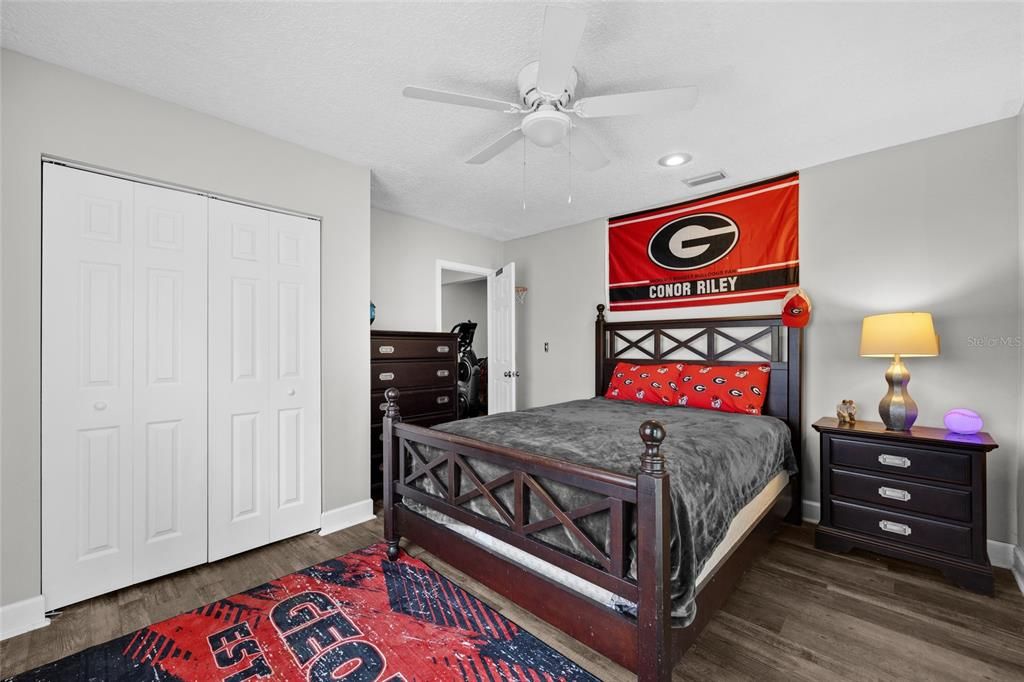 For Sale: $865,000 (5 beds, 3 baths, 2897 Square Feet)