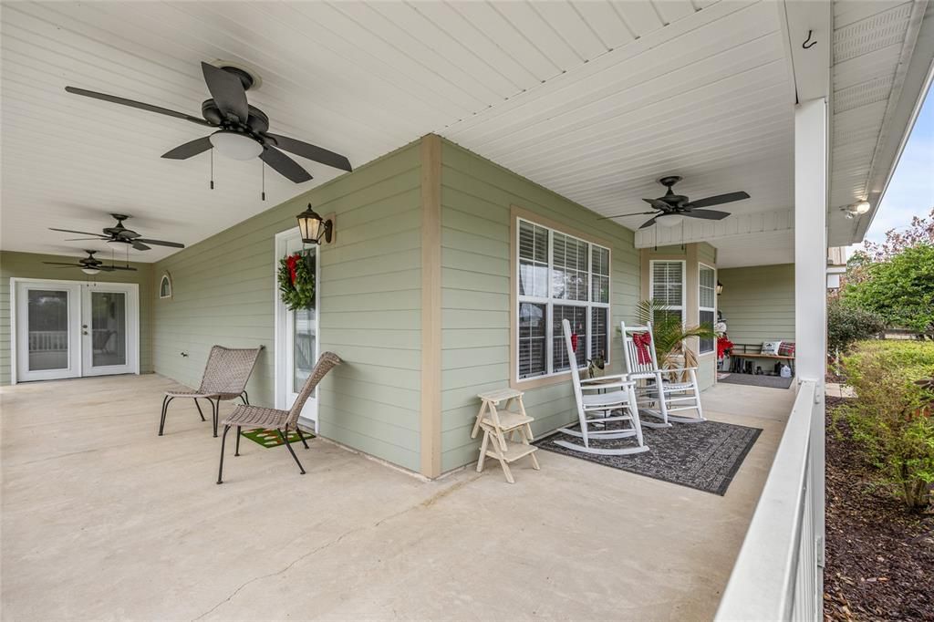 For Sale: $865,000 (5 beds, 3 baths, 2897 Square Feet)