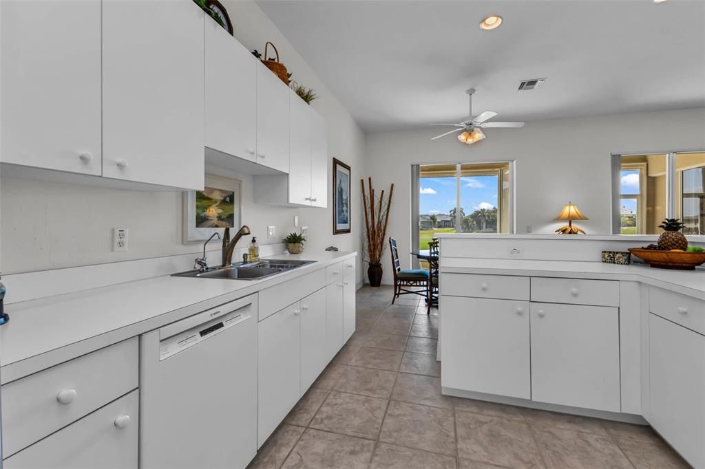 Active With Contract: $275,000 (3 beds, 2 baths, 1622 Square Feet)