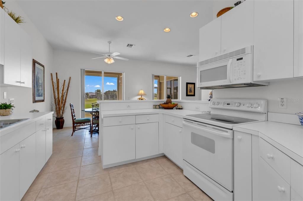 Active With Contract: $275,000 (3 beds, 2 baths, 1622 Square Feet)