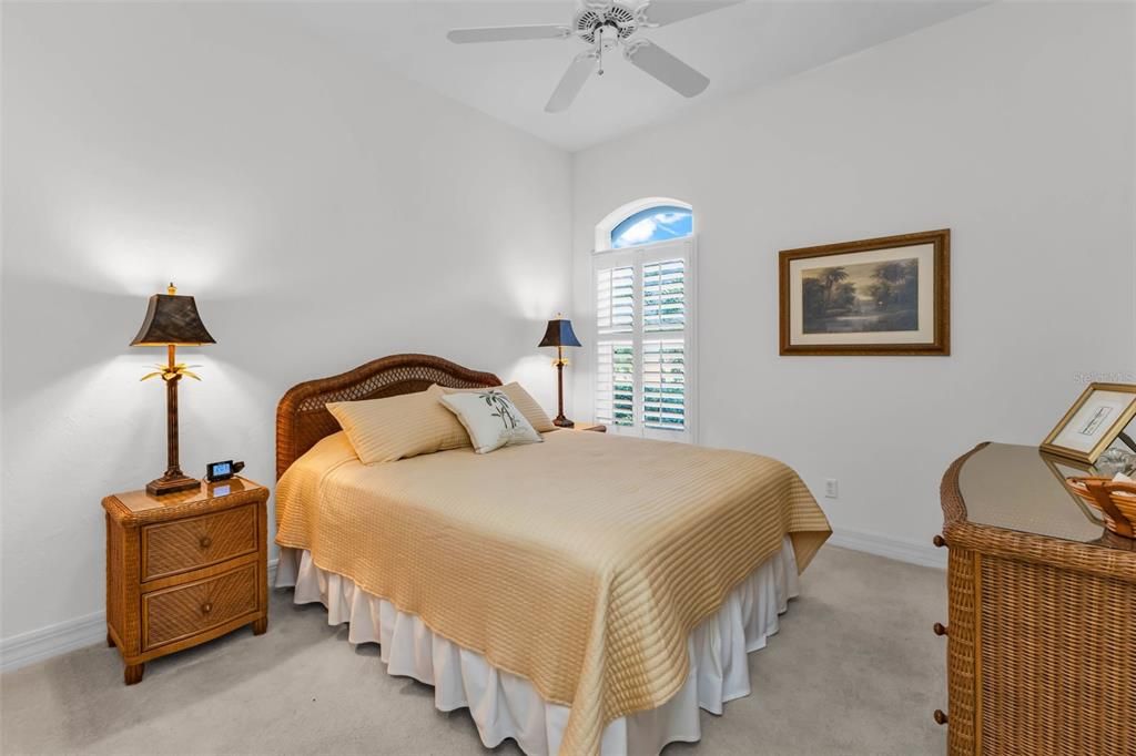 Active With Contract: $275,000 (3 beds, 2 baths, 1622 Square Feet)