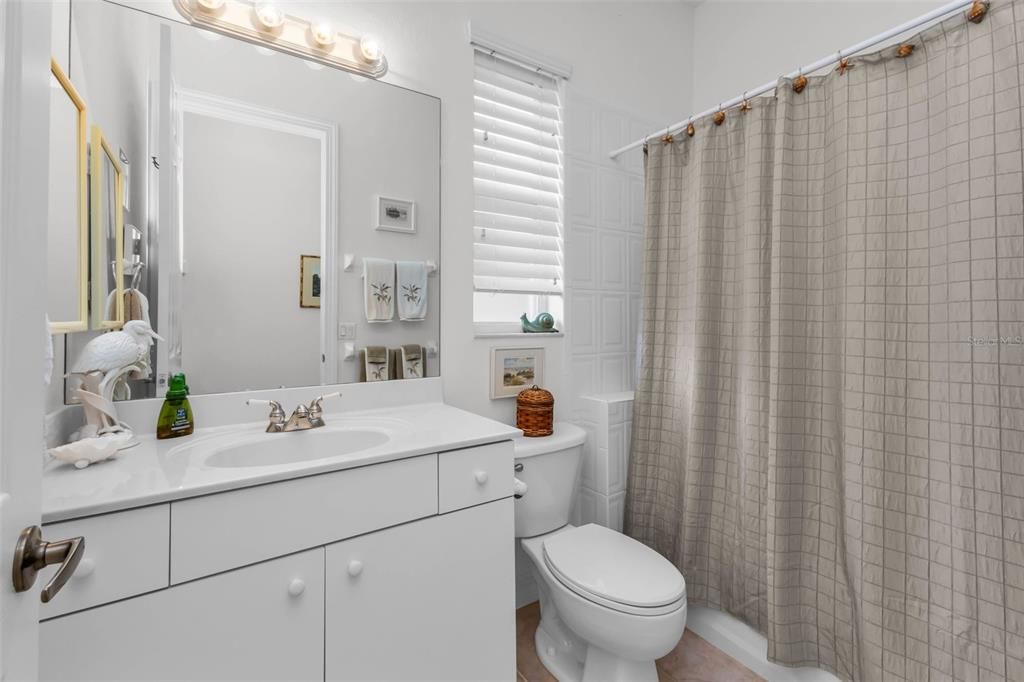 Active With Contract: $275,000 (3 beds, 2 baths, 1622 Square Feet)